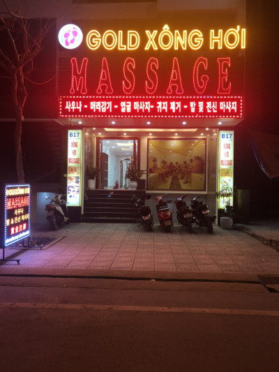 GOLD Sauna 마사지 박닌은 30 명 이상의 기술자가 고객 여러분을 대기하고 있습니다.
