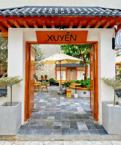 Tiệm Cà Phê Xuyên