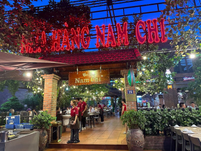 NHA HANG NAM SON
