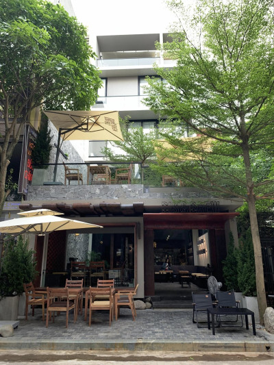 Bis & Brew