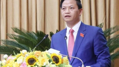 박닌(Bac Ninh)이 성의 새로운 의장과 부의장을 선출했습니다.
